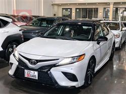 تۆیۆتا کامری